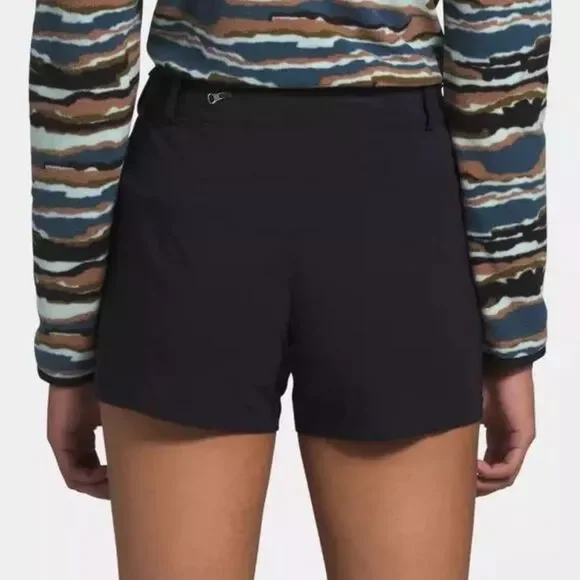 The North Face Paramount Shorts in Black Size 2 - Picture 2 of 8